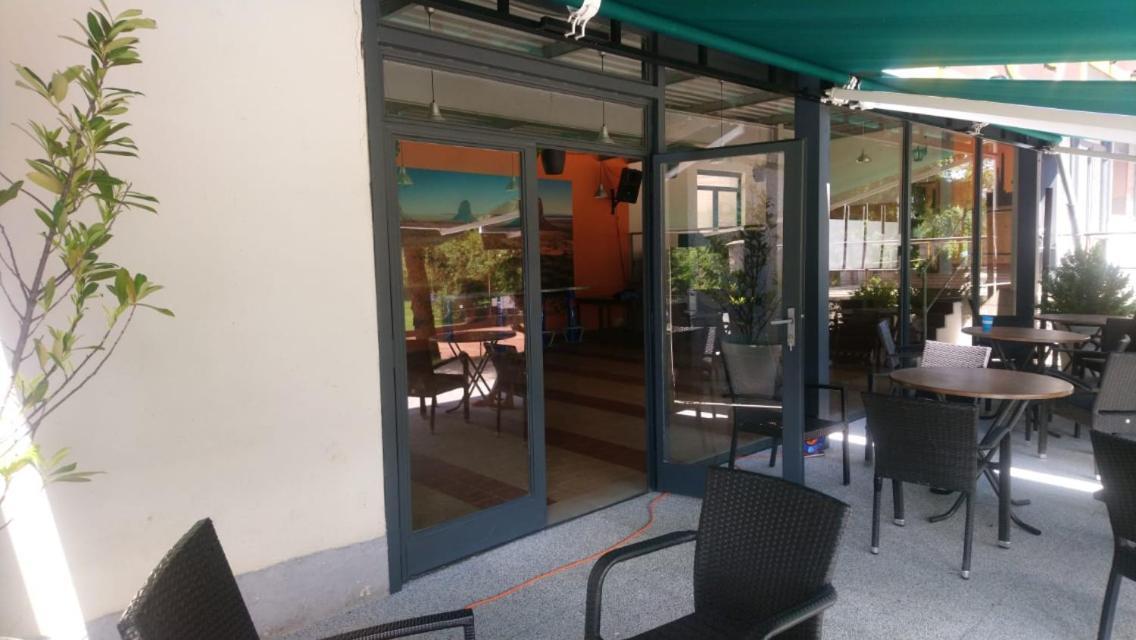 Hotel Lávka Chocerady Exterior foto