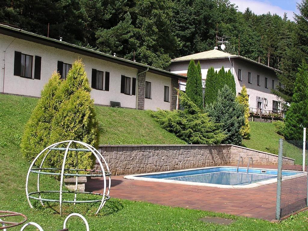 Hotel Lávka Chocerady Exterior foto